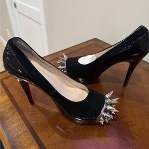Christian Louboutin Black Patent and Suede Asteroid Pumps Size 39/8.5